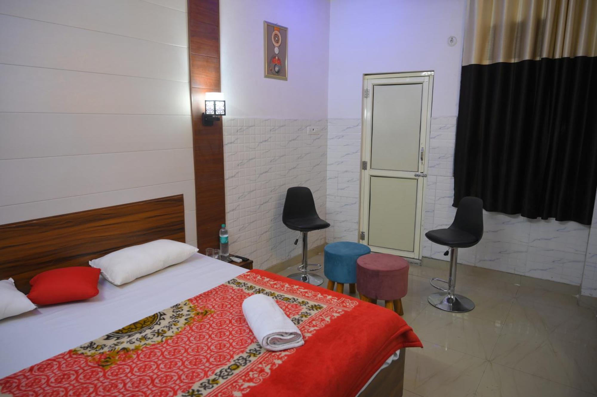 Hotel Starlight 메루트 외부 사진