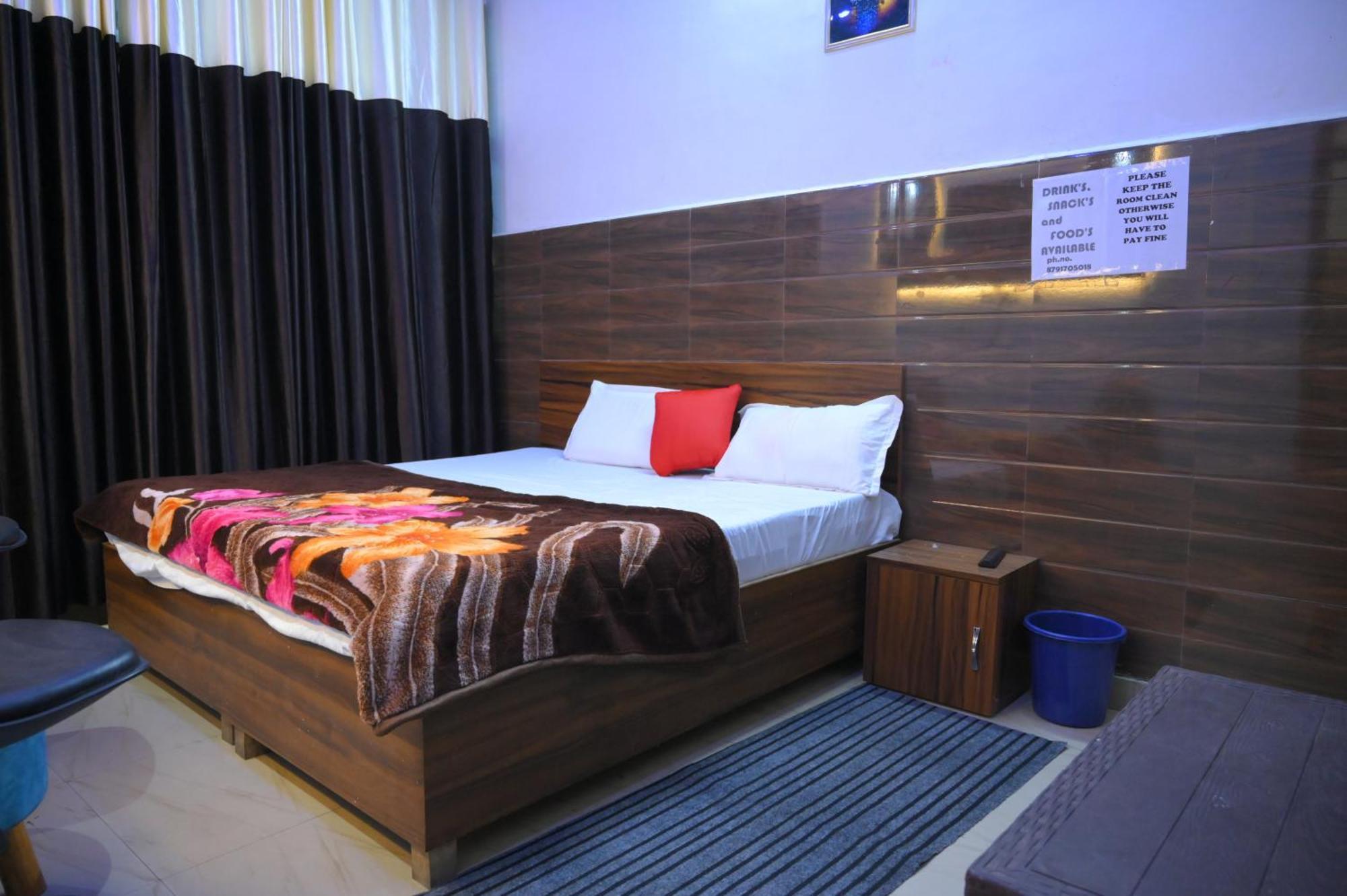 Hotel Starlight 메루트 외부 사진